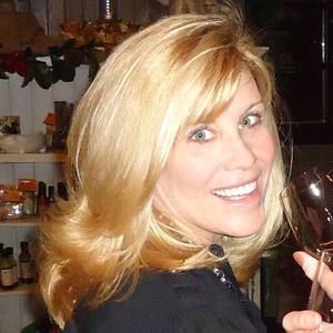 Meet your Posher, Leigh